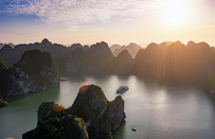 What to do with a 1-night cruise in Halong Bay?